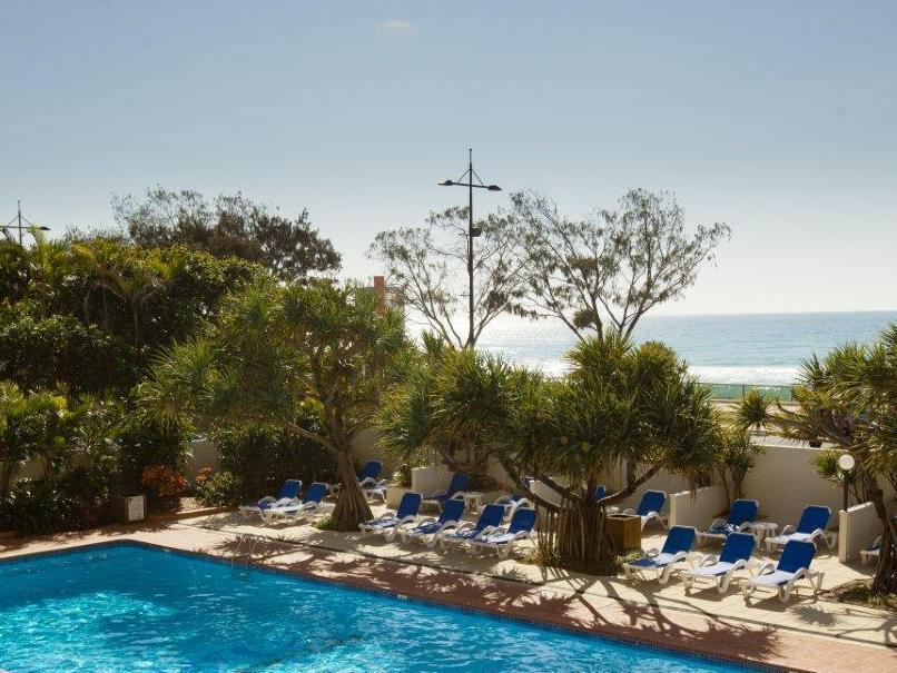 Chateau Beachside 3*