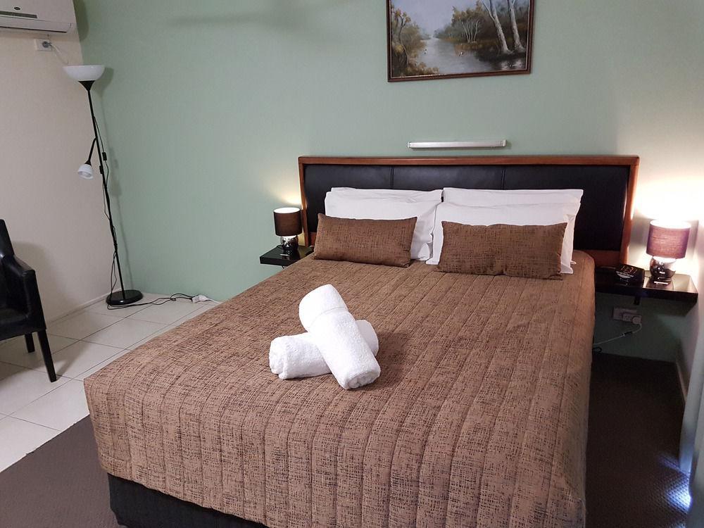 Airport - Only 300 Meters To Airport Terminal Motel Gold Coast