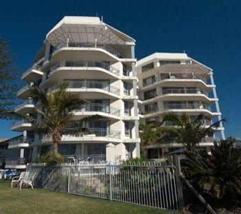 Oceanside - Absolute Beachfront 4* Gold Coast