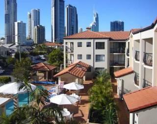 Chevron Palms By Premium Aparthotel 4*