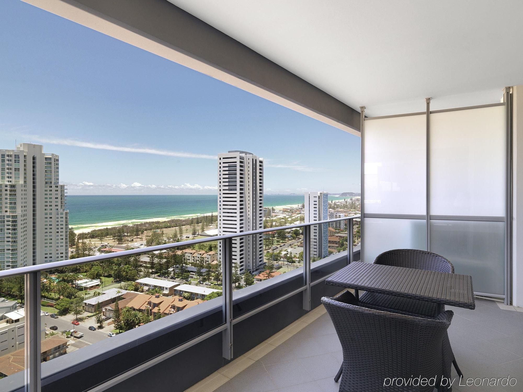 Meriton Broadbeach Hotel Gold Coast