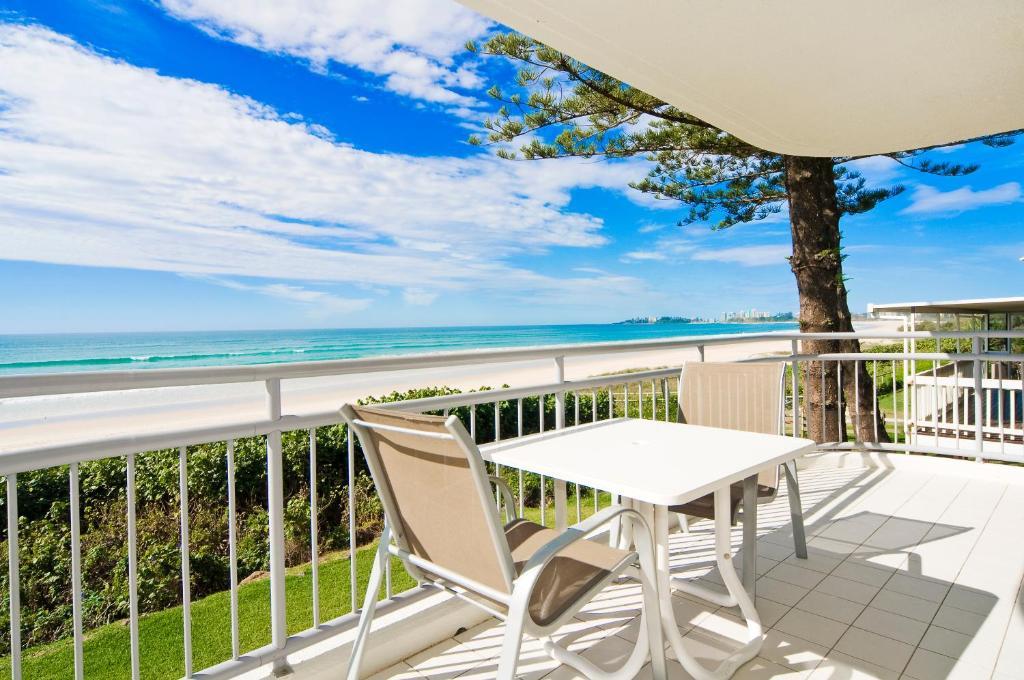 Oceanside - Absolute Beachfront 4* Gold Coast