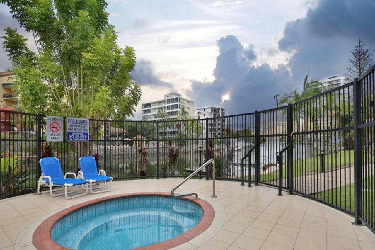 Apartment K Surfers Paradise