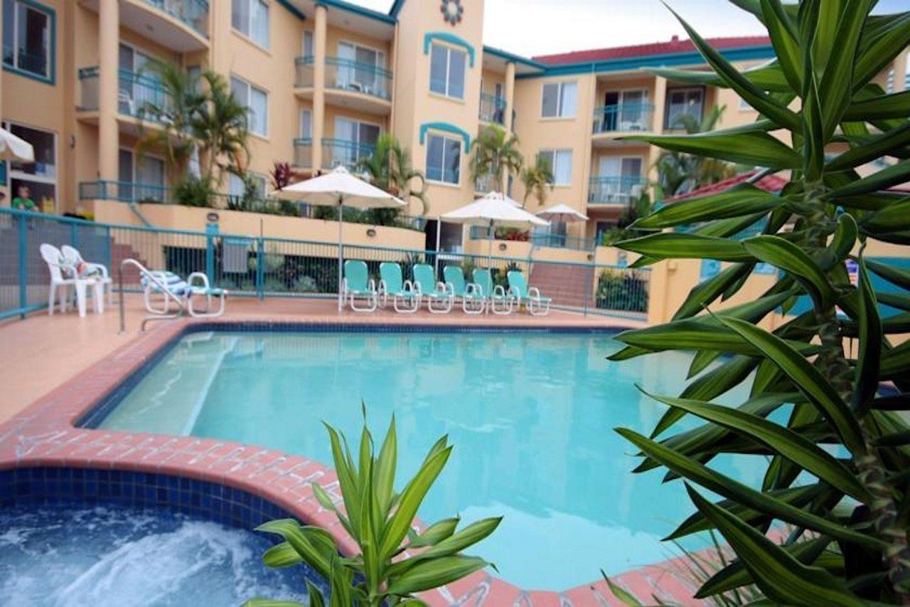 Paradise Isles Aparthotel 3*