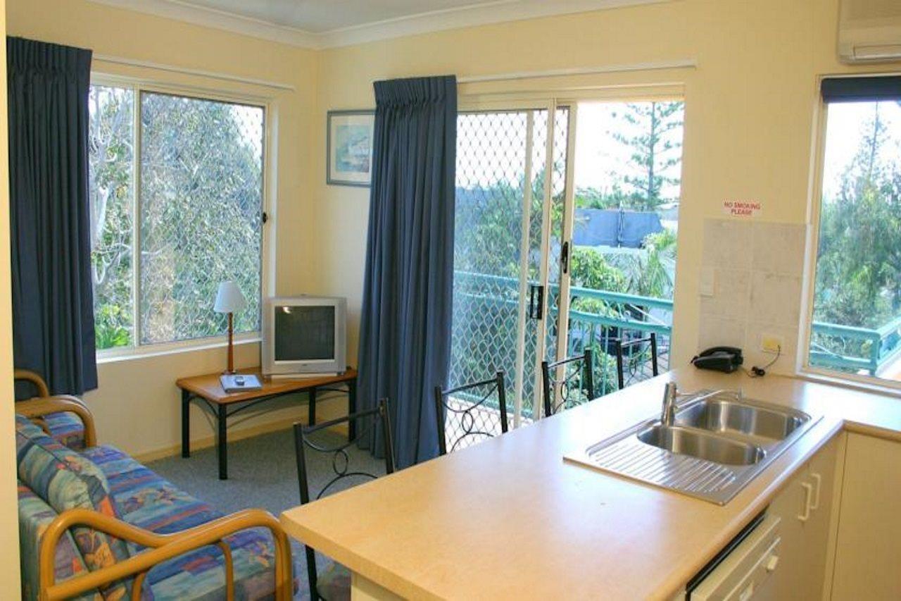Paradise Isles Aparthotel