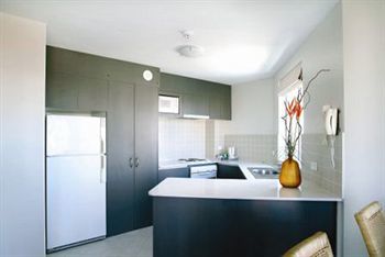 Emerald Surfers Paradise Shared Hostel
