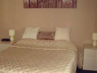 Shaz Maisons Gold Coast