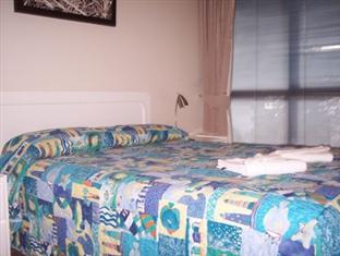 Warringa Surf Aparthotel 3*
