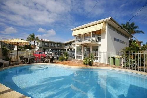Tropicana 3* Gold Coast