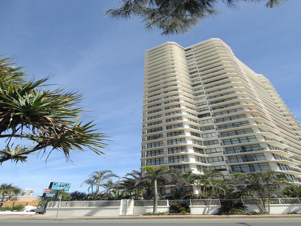 Surf 150 * Gold Coast
