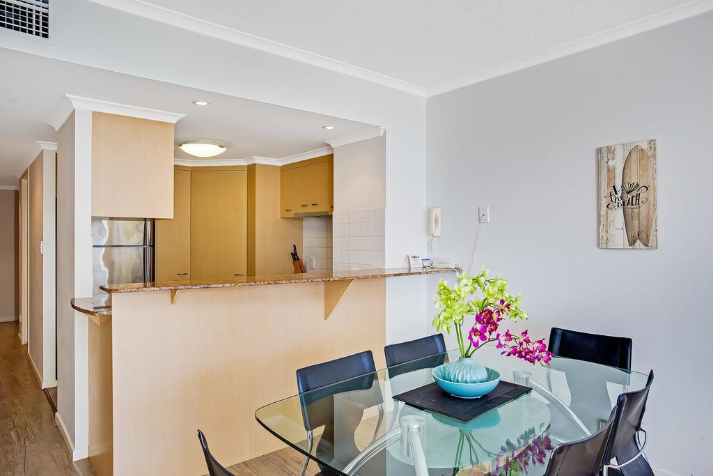 Kirra 4* Gold Coast