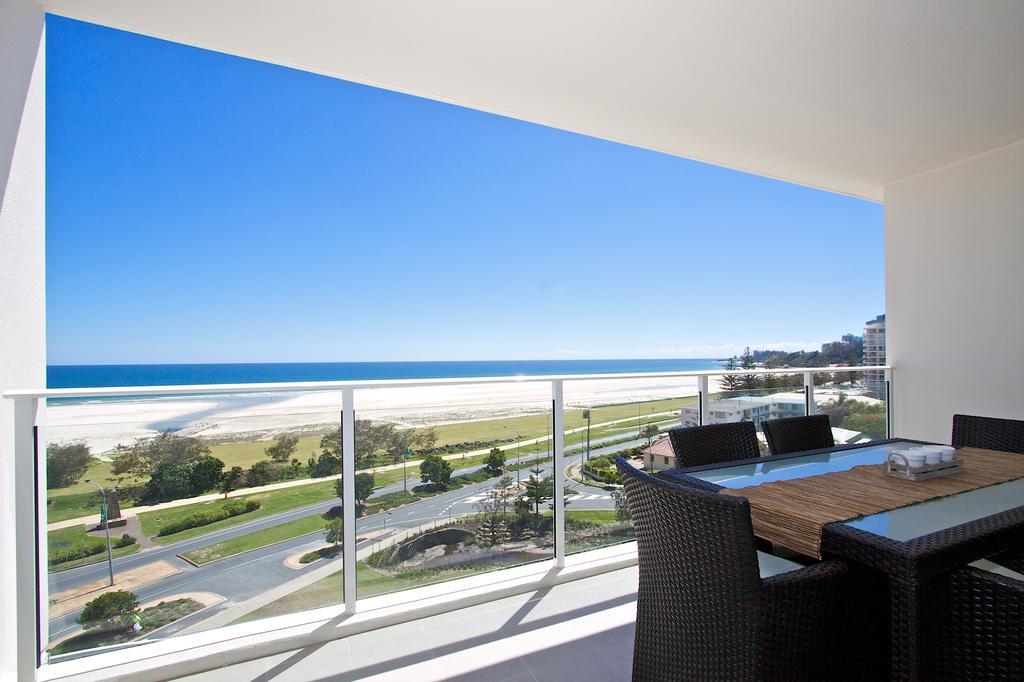 Kirra Surf 4* Gold Coast