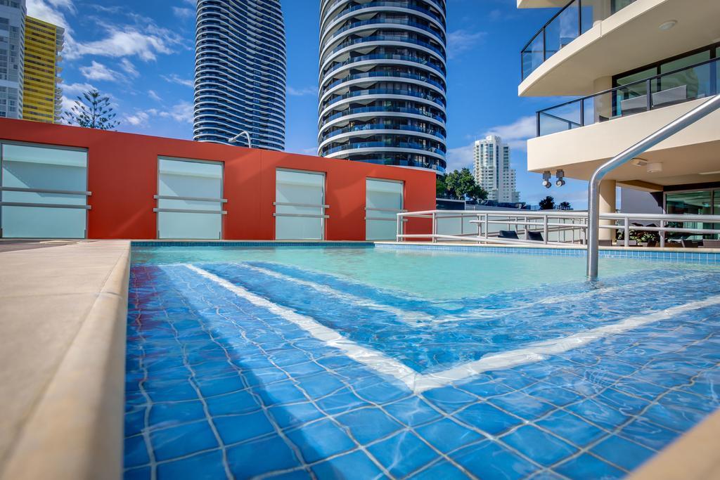 Aparthotel Mantra Broadbeach On The Park 4*