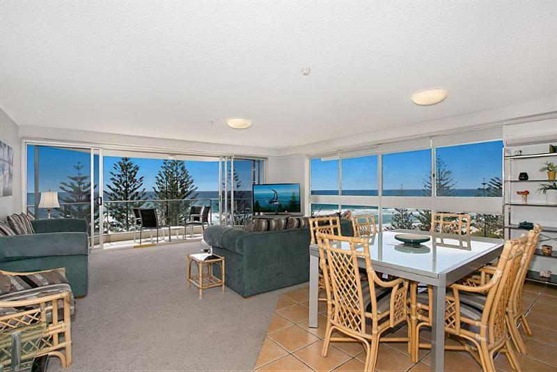 Wyuna Beachfront 3* Gold Coast