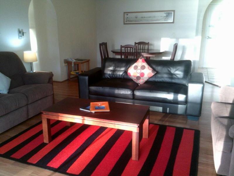 Wyuna Beachfront Aparthotel 3*