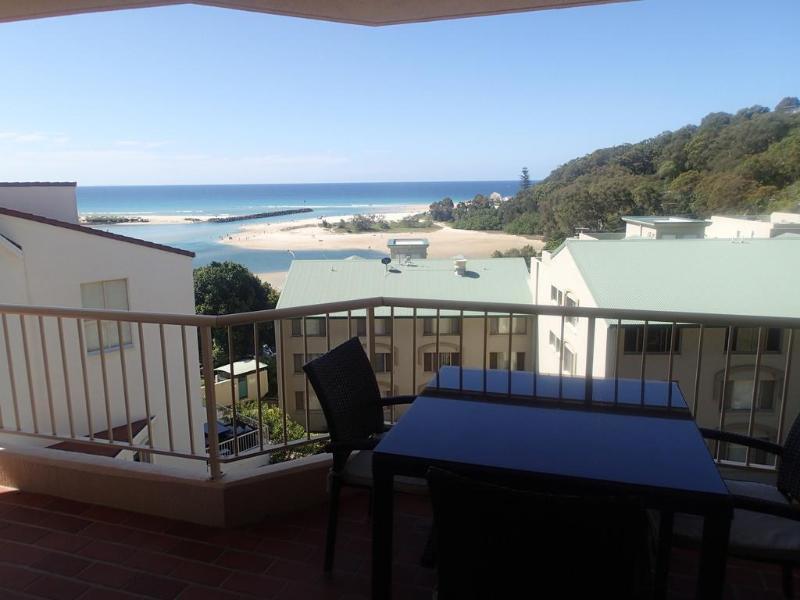 The Hill Currumbin Aparthotel 3*