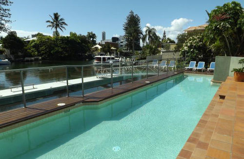 Emerald Surfers Paradise Shared