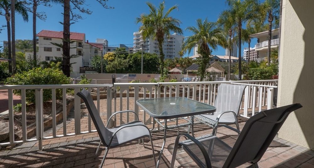 Surfers Tradewinds 3*