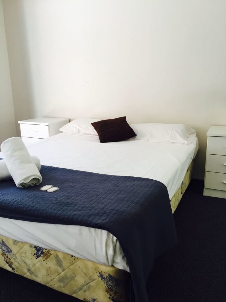 Hotel Surfers Tradewinds 3*