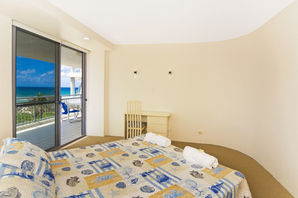 Oceanside - Absolute Beachfront Aparthotel Gold Coast
