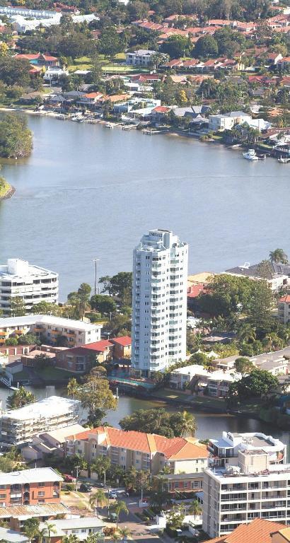 Emerald Surfers Paradise Shared Hostel Gold Coast