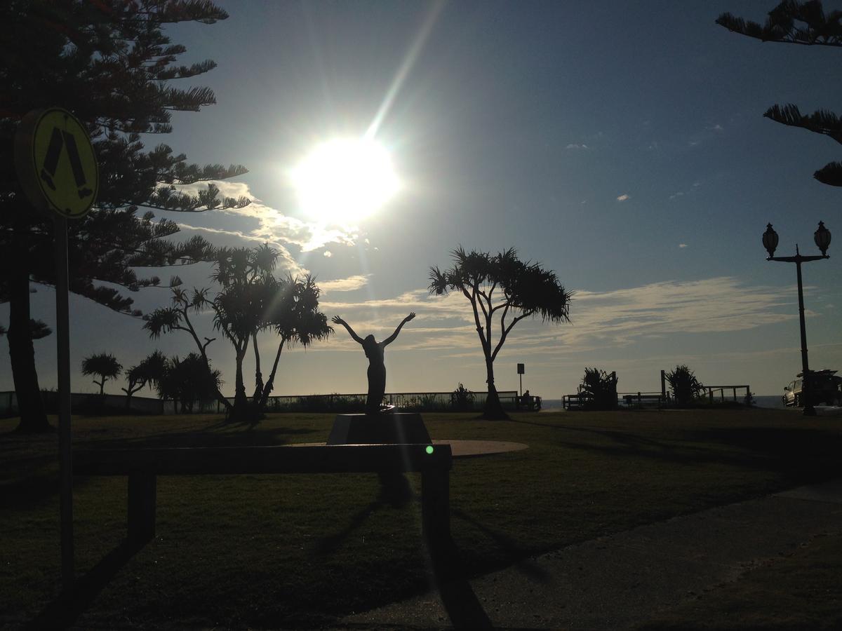 Mermaid Beach At Nobbys Motel 3*