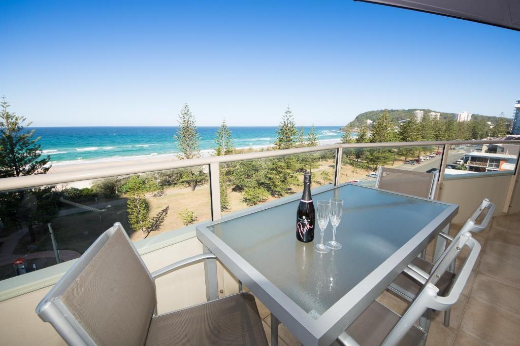 Wyuna Beachfront Aparthotel Gold Coast