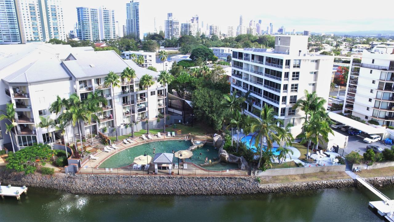 Paradise Island Resort Gold Coast