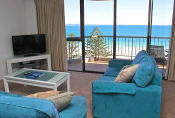 Hotel Columbia On Rainbow Bay Gold Coast