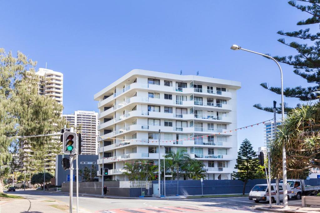 Carlton Aparthotel Gold Coast