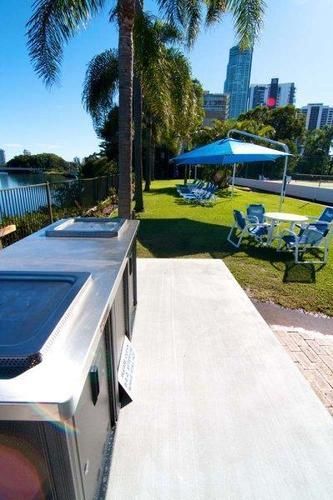 Silverton Surfers Paradise 3* Gold Coast