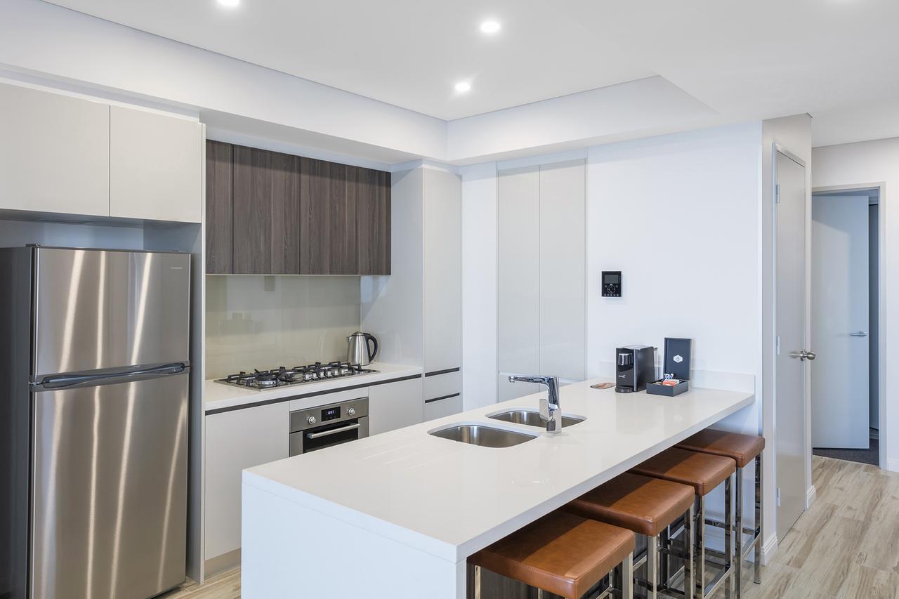 Meriton Southport 5*
