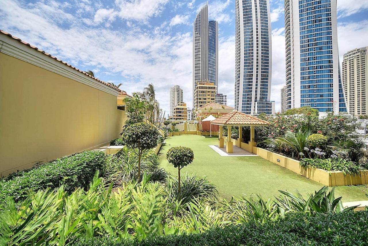The Towers Of Chevron Renaissance - Holidays Apartment *
