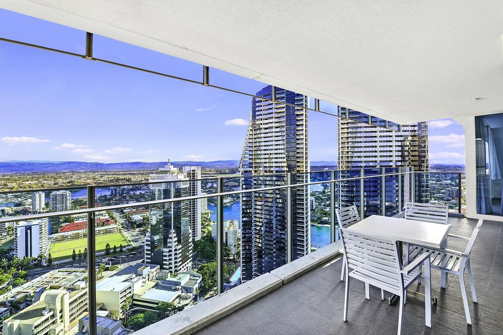 Apartment H Star Residences-- Paradise Stayz
