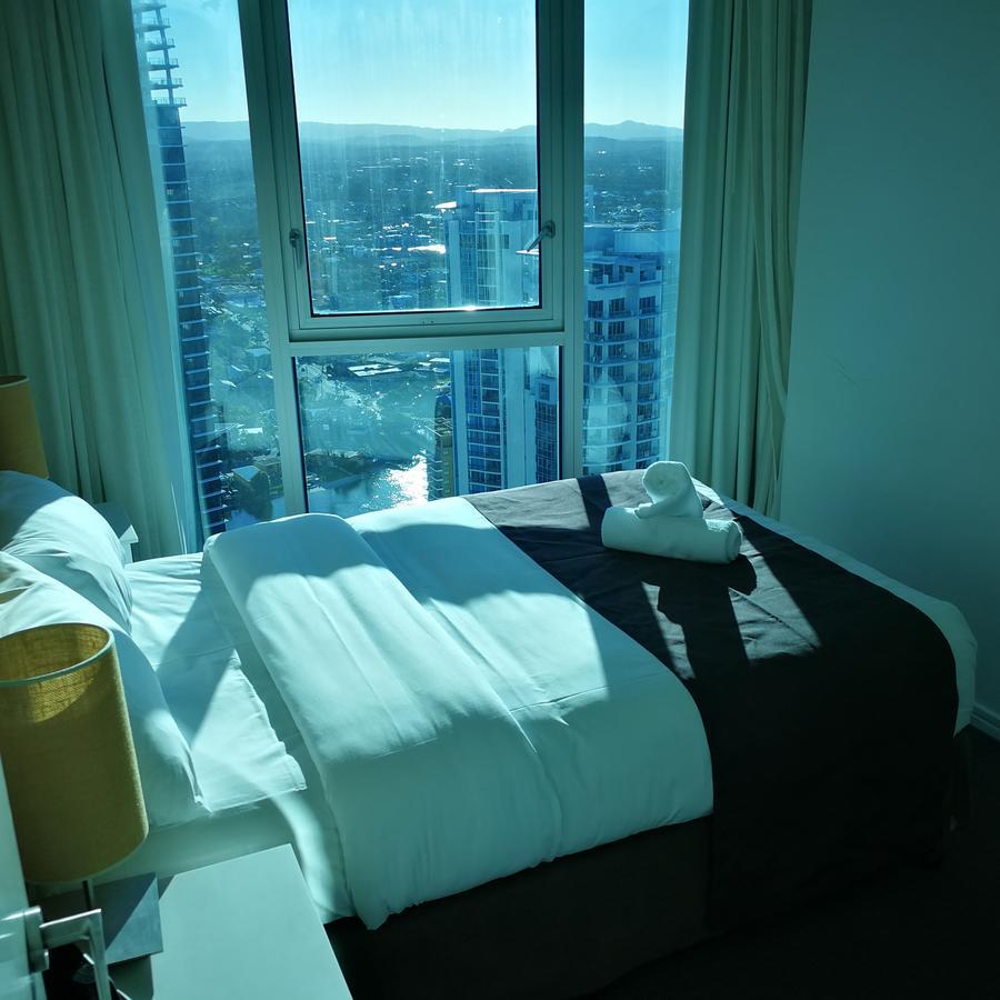 Apartment H Star Residences-- Paradise Stayz Gold Coast