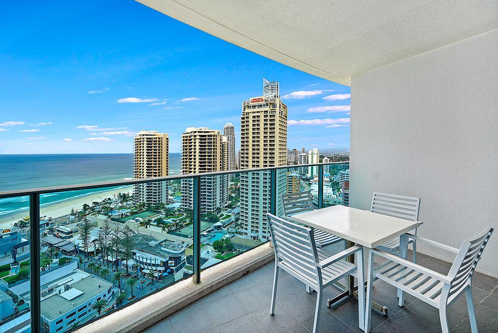 Apartment H Star Residences-- Paradise Stayz *
