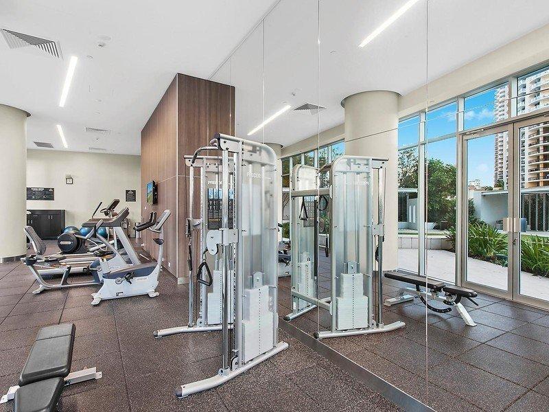 H Star Residences-- Paradise Stayz * Gold Coast
