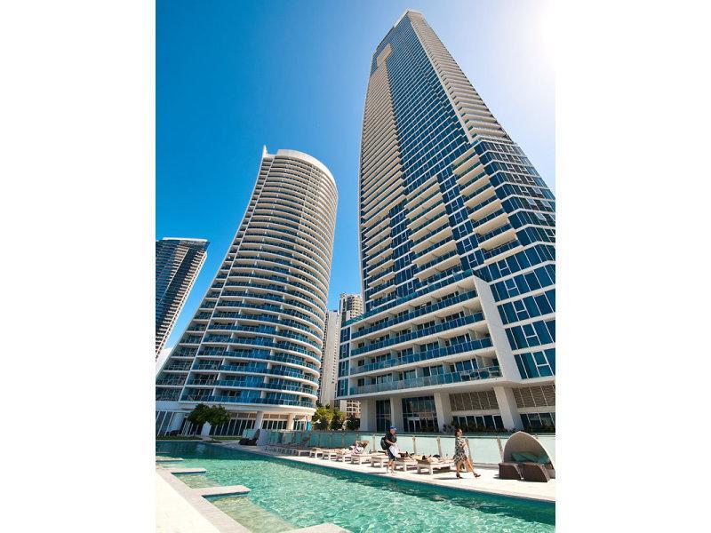 H Star Residences-- Paradise Stayz Gold Coast