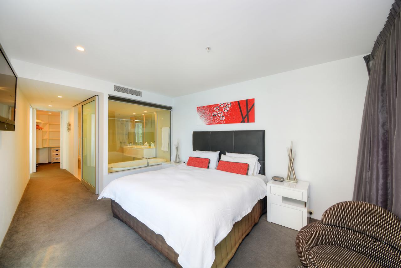 Apartment Private With Ocean Views At Q1 Gold Coast