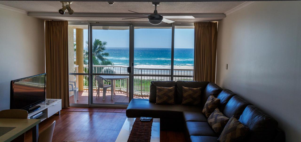 Aparthotel Crystal Beachfront 3*