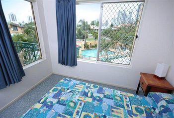 Paradise Isles Aparthotel