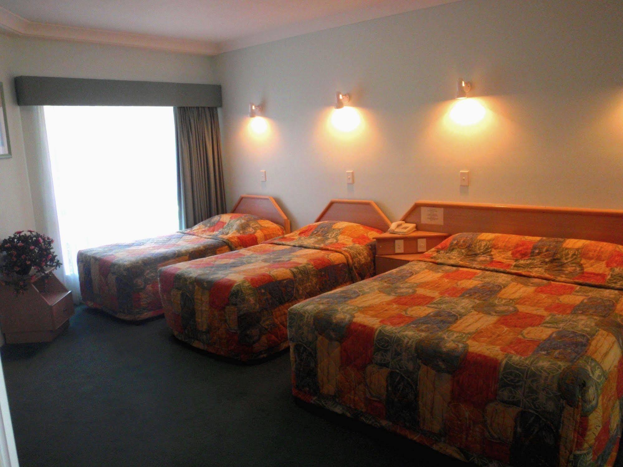 Motel Runaway Bay Motor Gold Coast