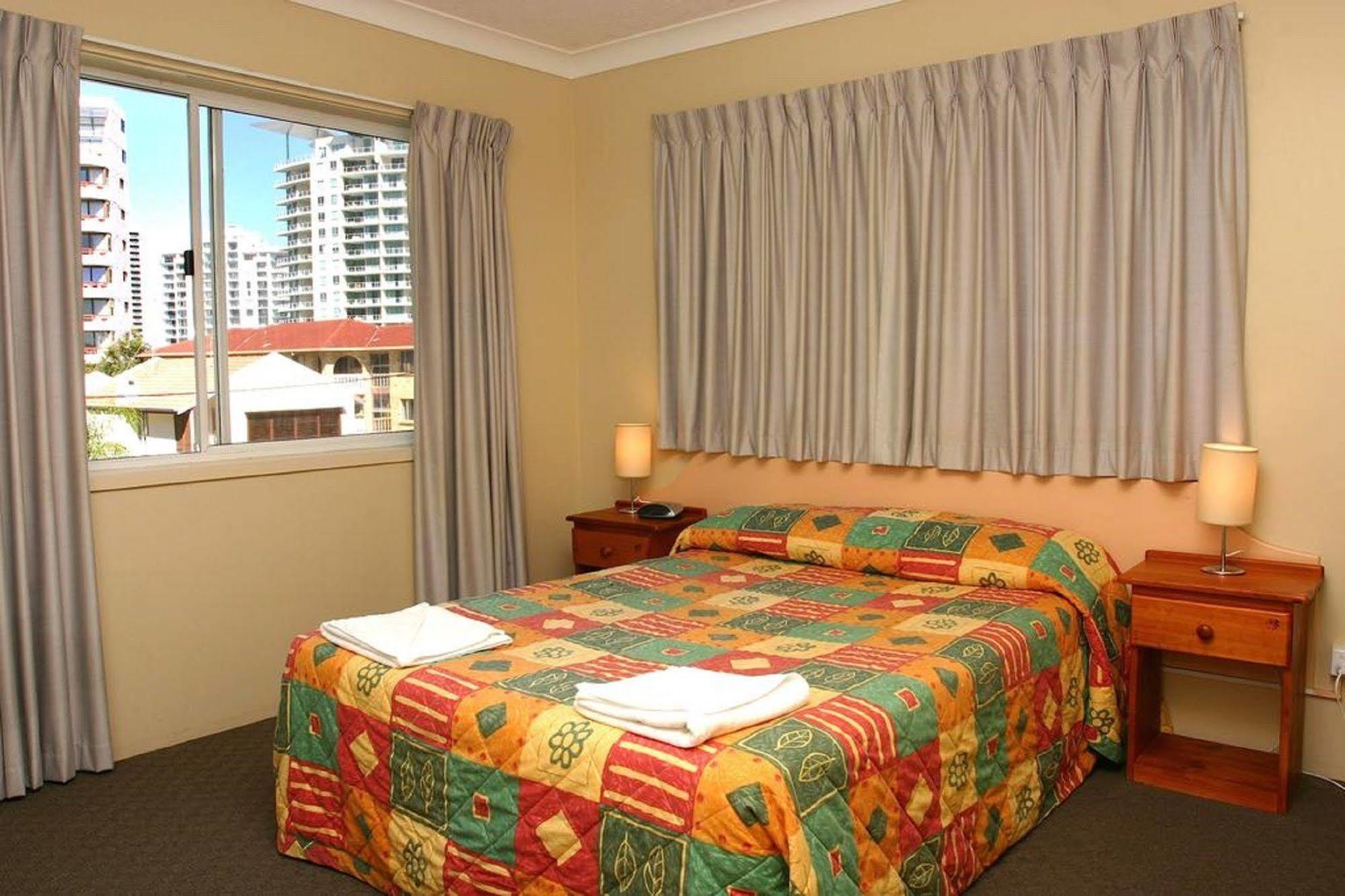 Le Chelsea Holidays 3*