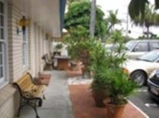 Motel Surf Street
