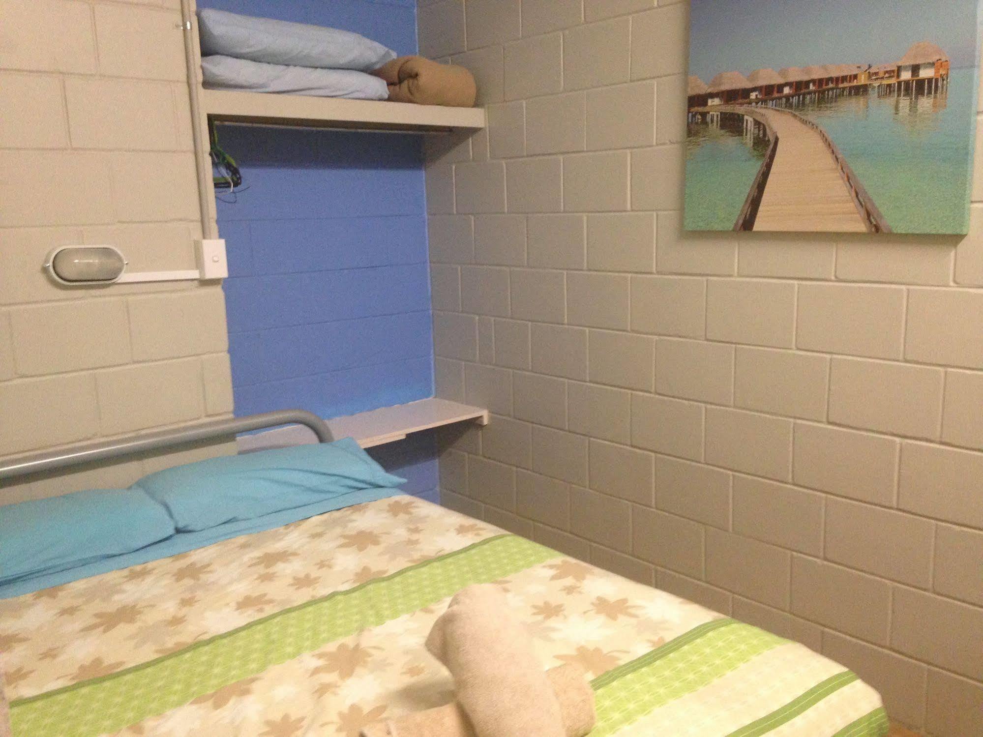Yha Coolangatta Hostel