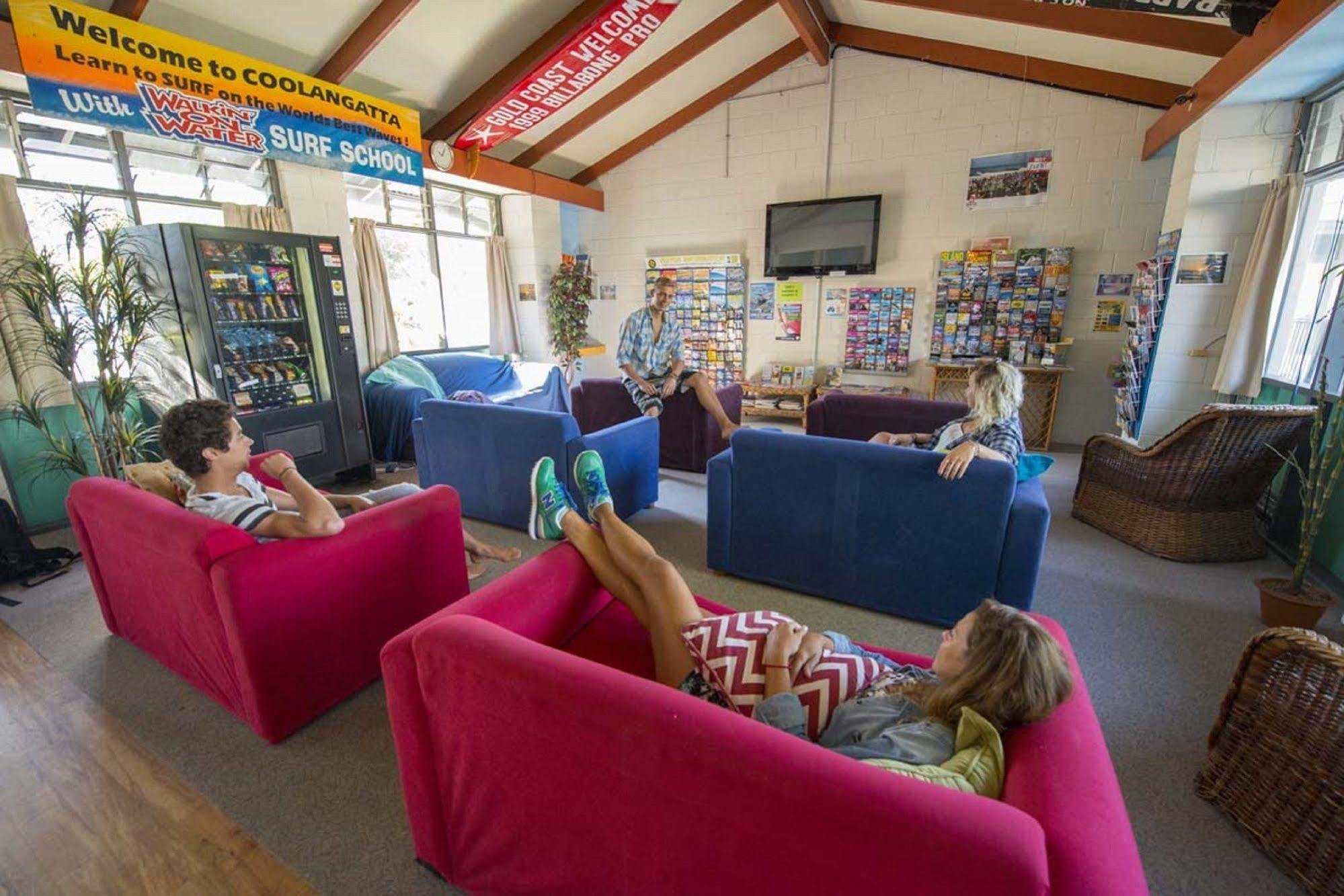 Yha Coolangatta Hostel *