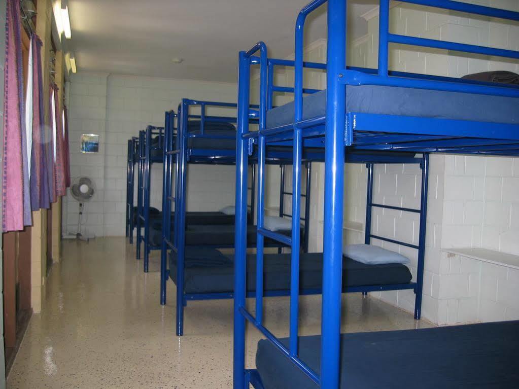 Yha Coolangatta Hostel *
