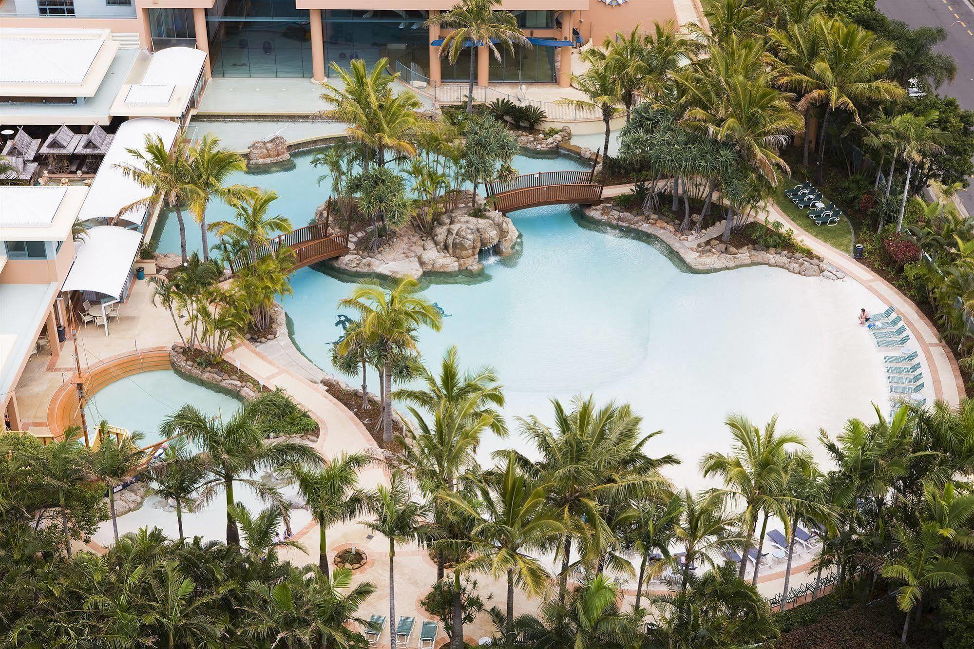 Mantra Crown Towers Aparthotel