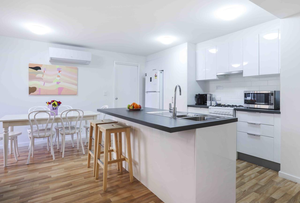 Sandbox Apartment *