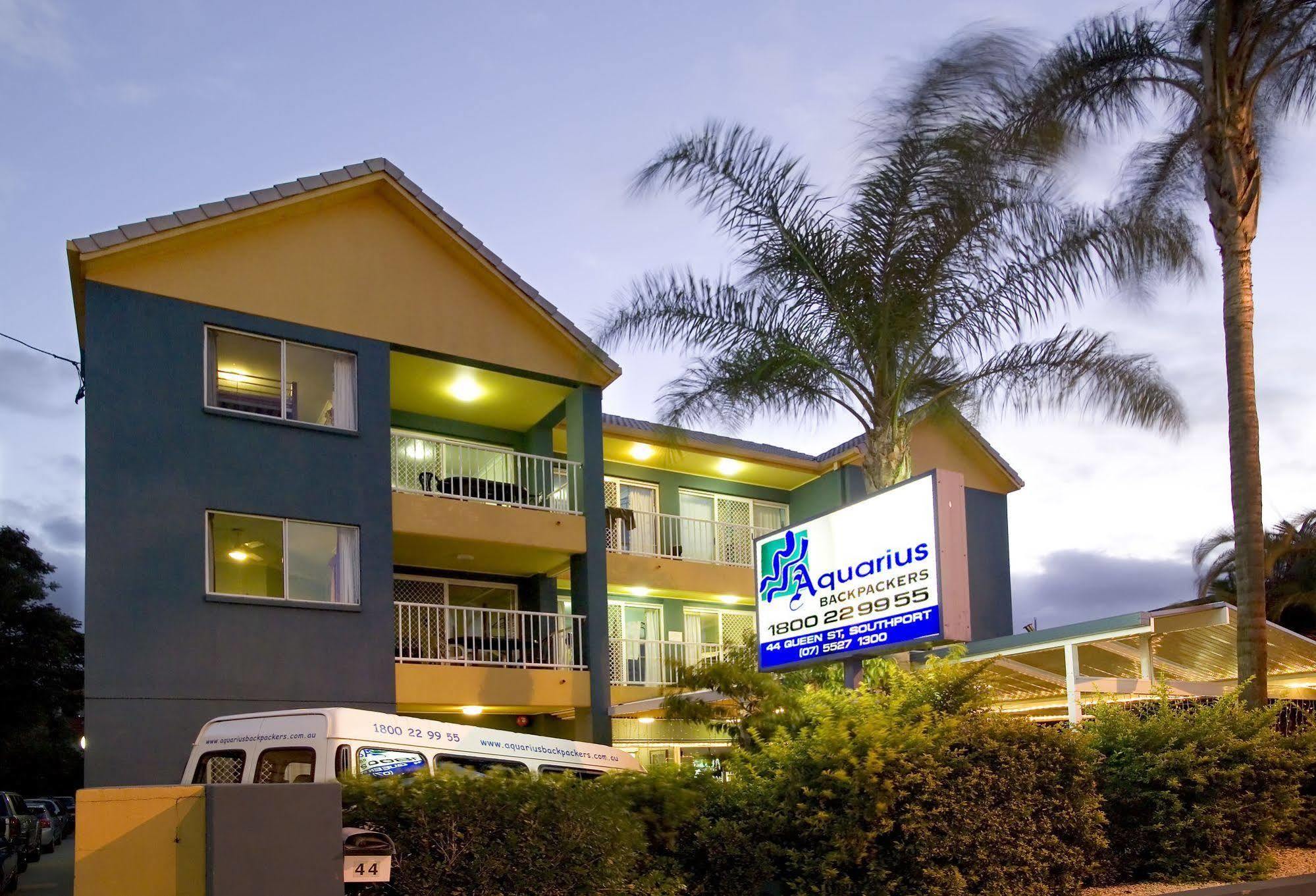 Aquarius Hostel *